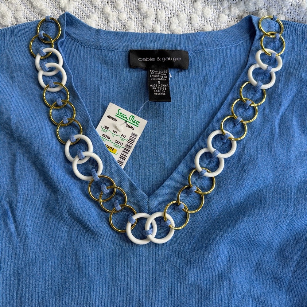 Cable & Gauge Sky Blue V-Neck Sweater with Chain-Link Trim
